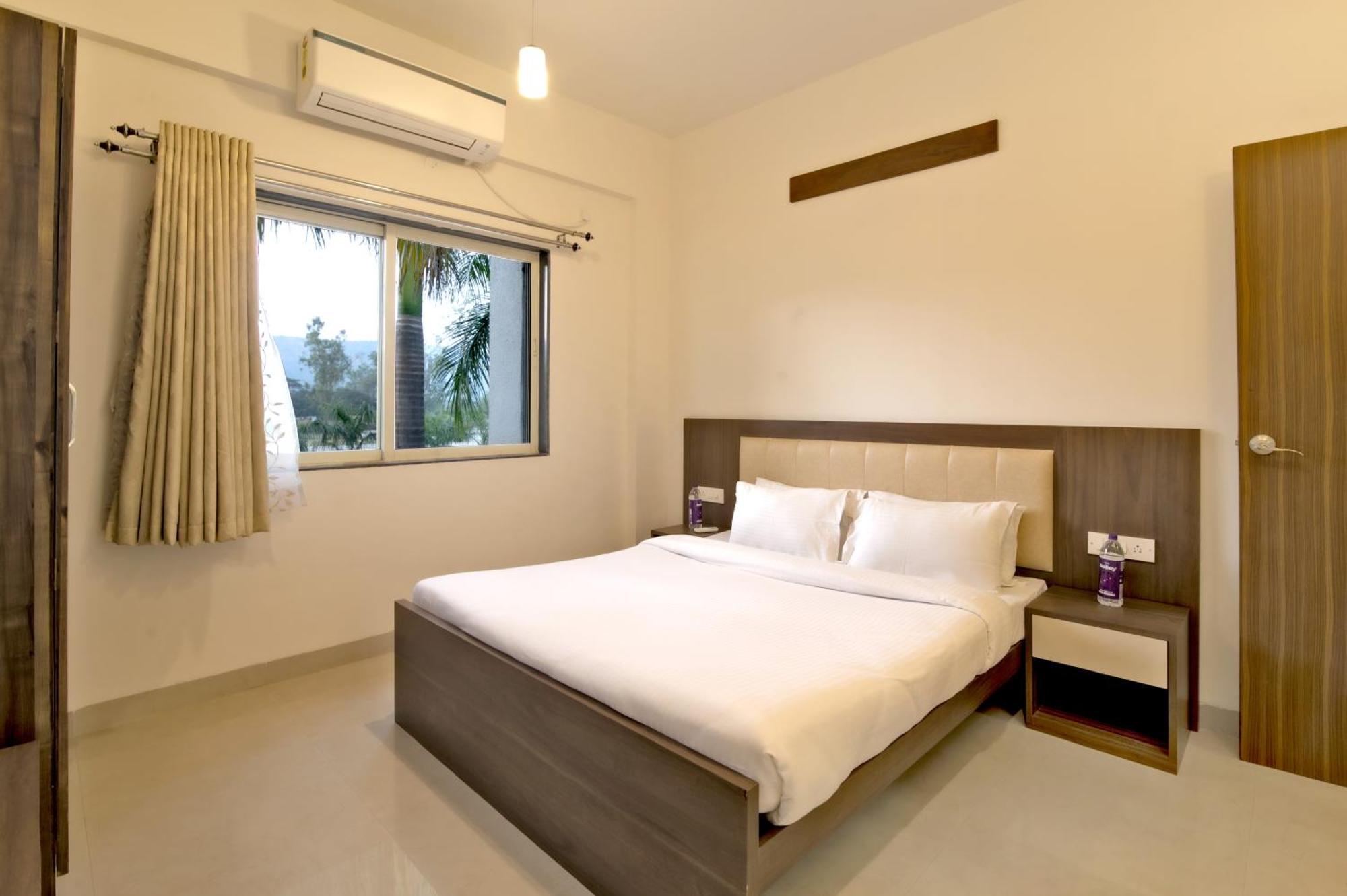 Sterling Stolen Heaven Lonavala Hotel Værelse billede